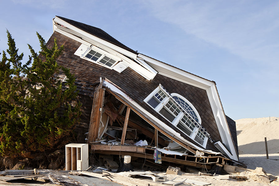 Top Questions to Ask Your Hurricane Damage Claims Lawyer - Featured Image